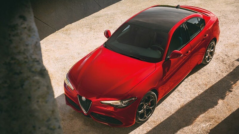 2018-Alfa-Romeo-Giulia-07.jpg