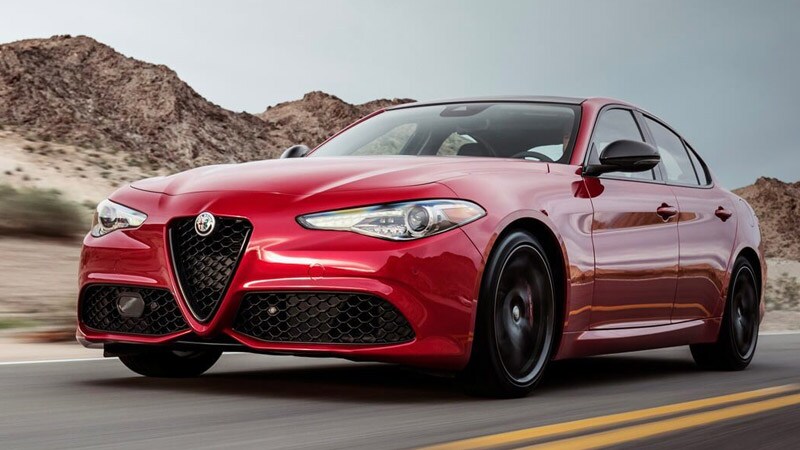 2018-Alfa-Romeo-Giulia-02.jpg