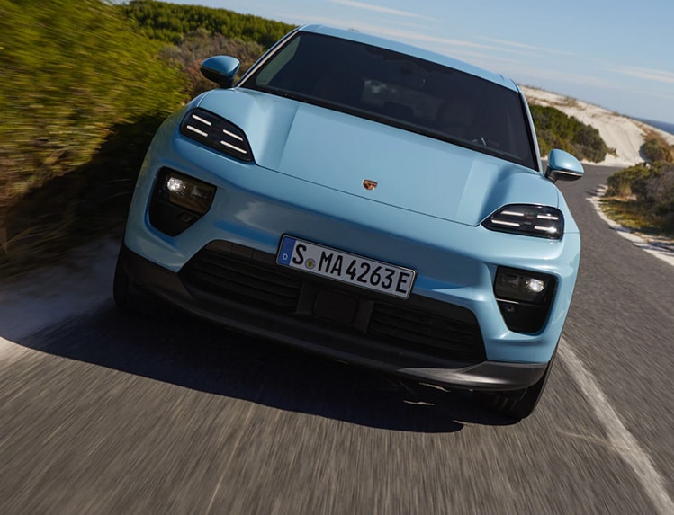 Macan EV Action