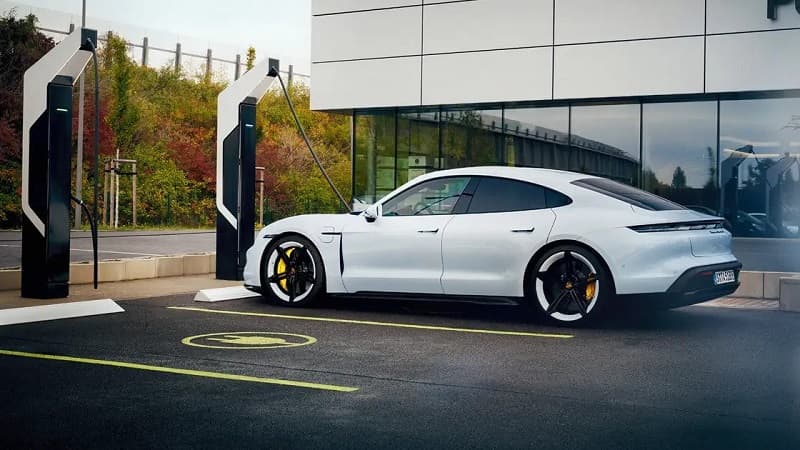 Porsche Taycan Charging Porsche Taycan Charging