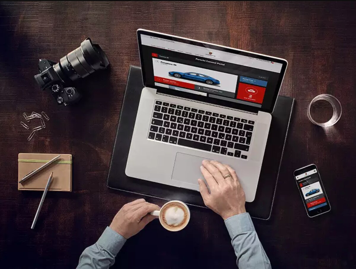 Person applying for financing on their laptop