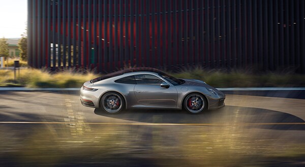 2022 Porsche 911 Carrera