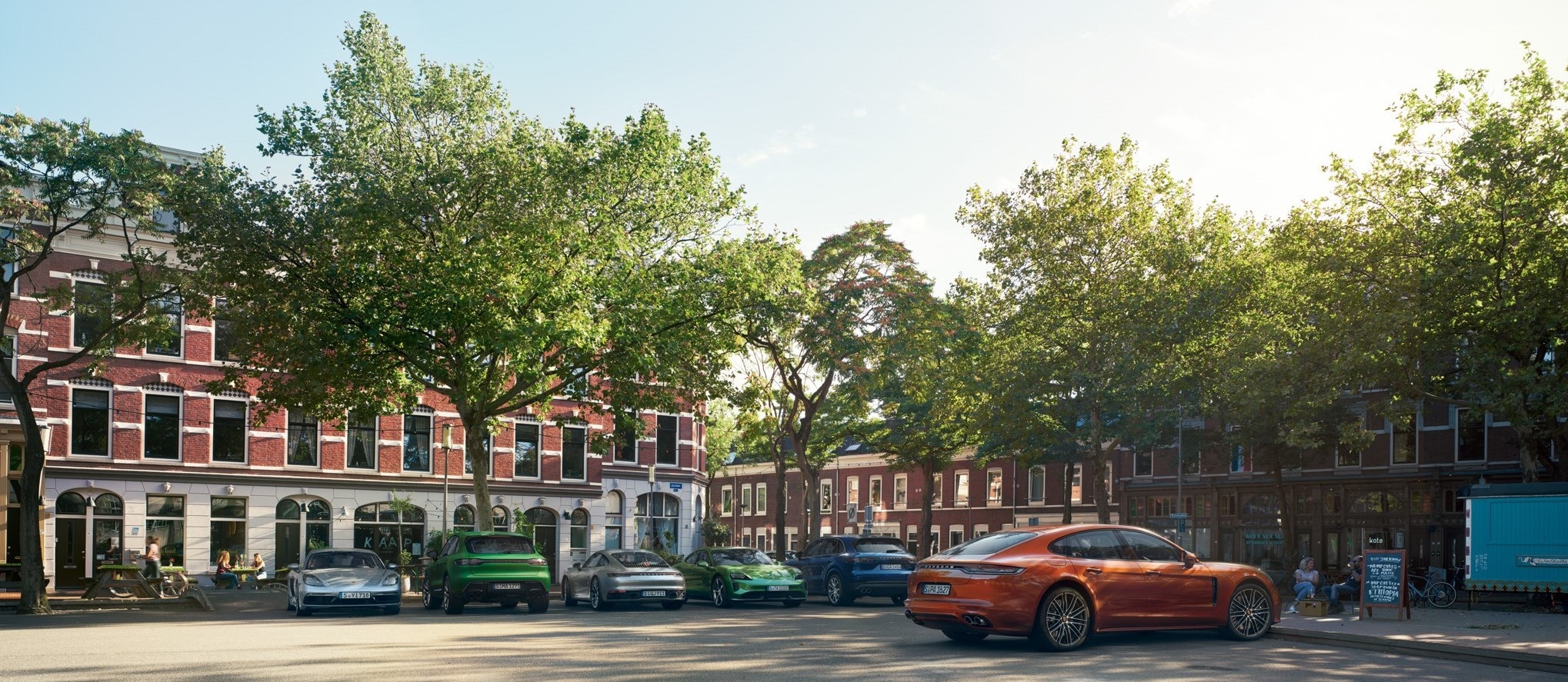 Porsche Premier Dealer3.jpg