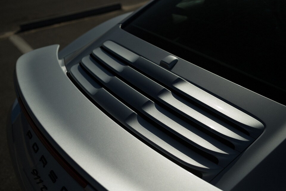 2014-Porsche-911-Turbo-exterior-6.jpg