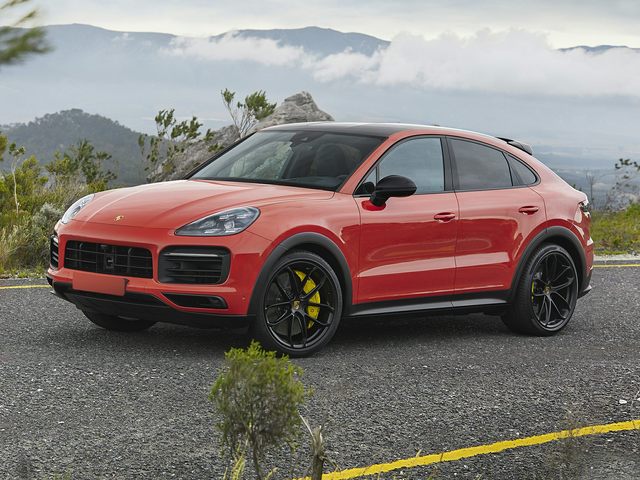2021 Porsche Cayenne Coupe Parked in Philadelphia
