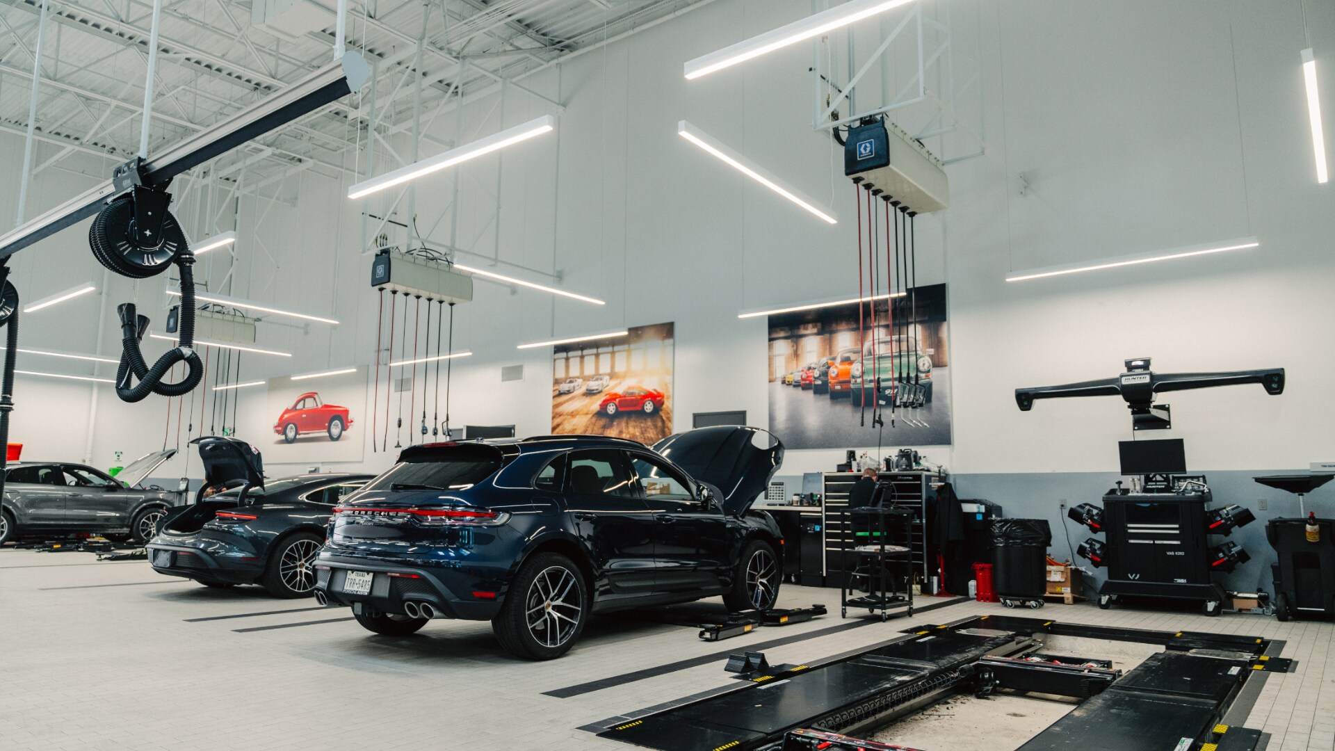 porsche service center.png