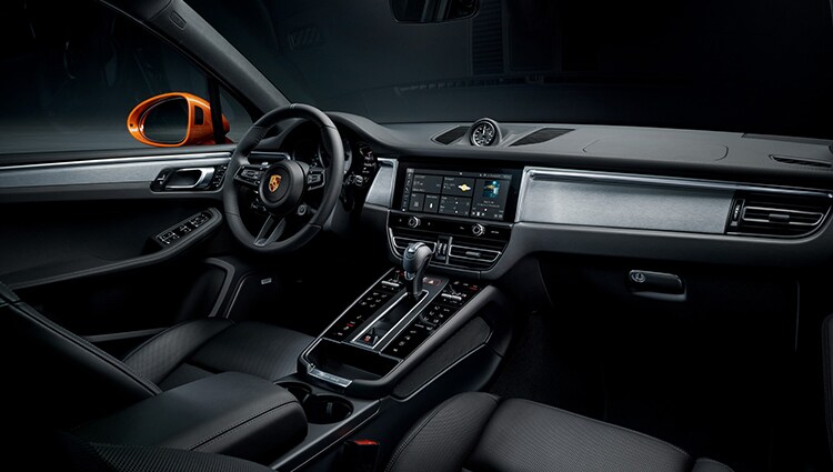 2024 Porsche Macan Steering Wheel and Infotainment System.