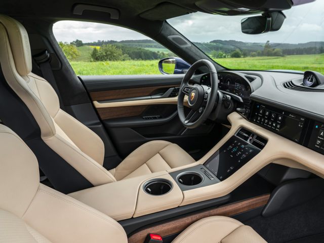 2023-Porsche-Taycan-Steering-Wheel-2-Warrington-PA.jpg