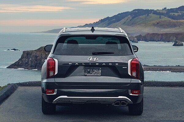 Hyundai Palisade rear view 600x400.jpg