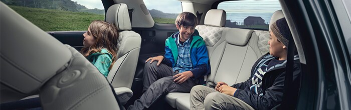 Hyundai Palisade interior 700x220.jpg