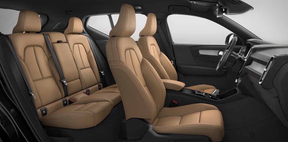 Volvo_XC40_Interior.png
