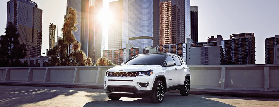2018-Jeep-Compass-Limited-SUV-L01-Cropped.png