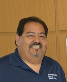 Staff member Willie Alvarado from ID_29a101030d5d