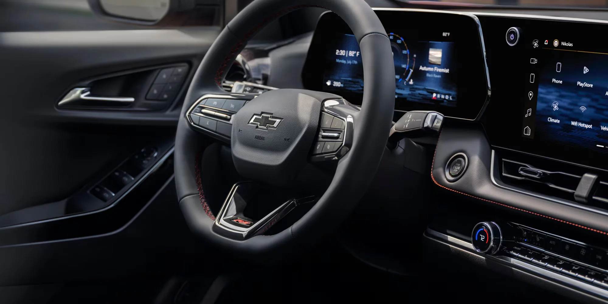2026 Chevy Equinox steering wheel and 11.3-inch infotainment display