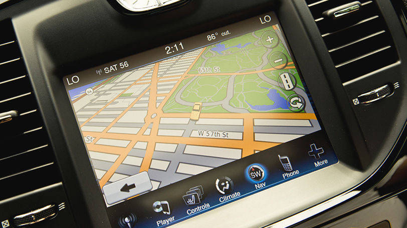 2015 Chrysler 300 Technology