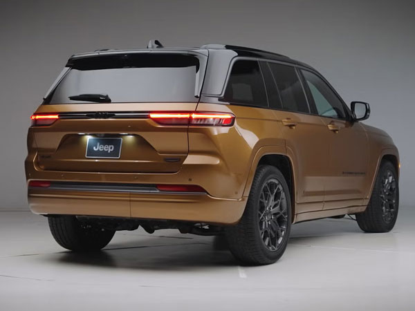2026 Jeep Grand Cherokee Interior