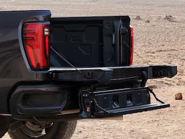 2025 GMC Sierra HD tailgate