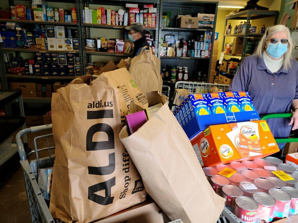 Lg food delivery to WHEAT.JPG