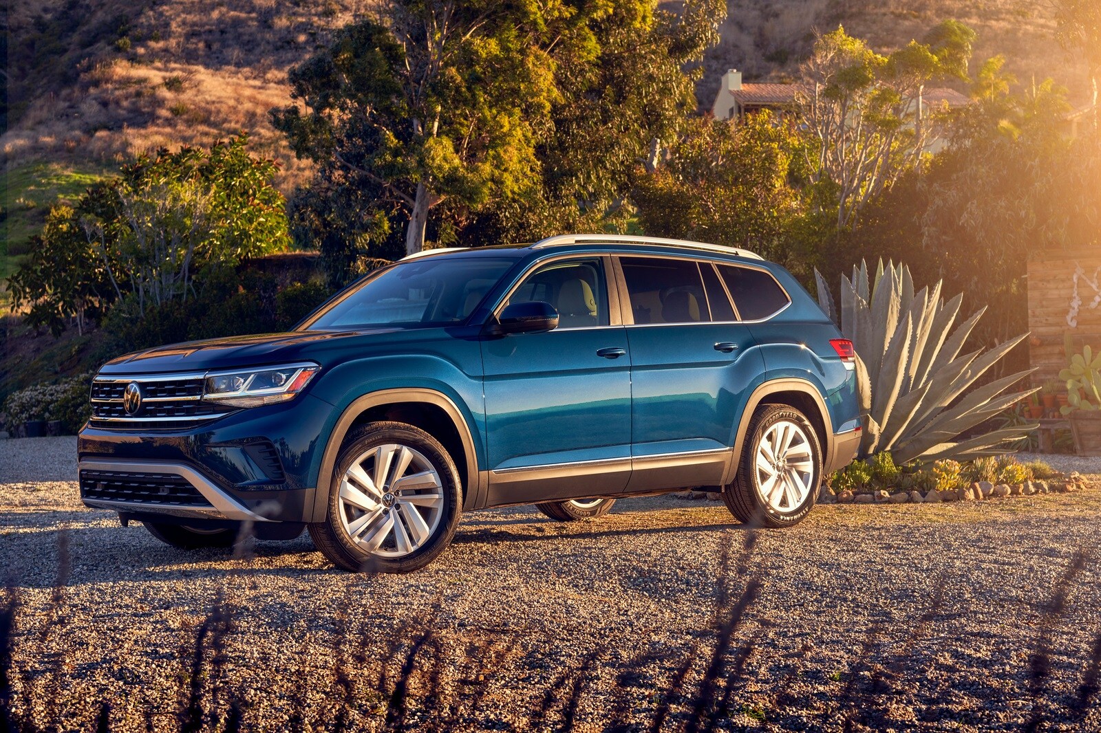 2021-Volkswagen-Atlas-SUV-Turnersville-NJ.jpg