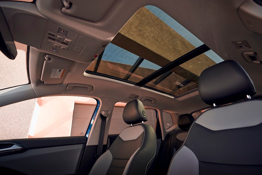 2022-Taos-Sunroof-Turnersville-NJ.jpg