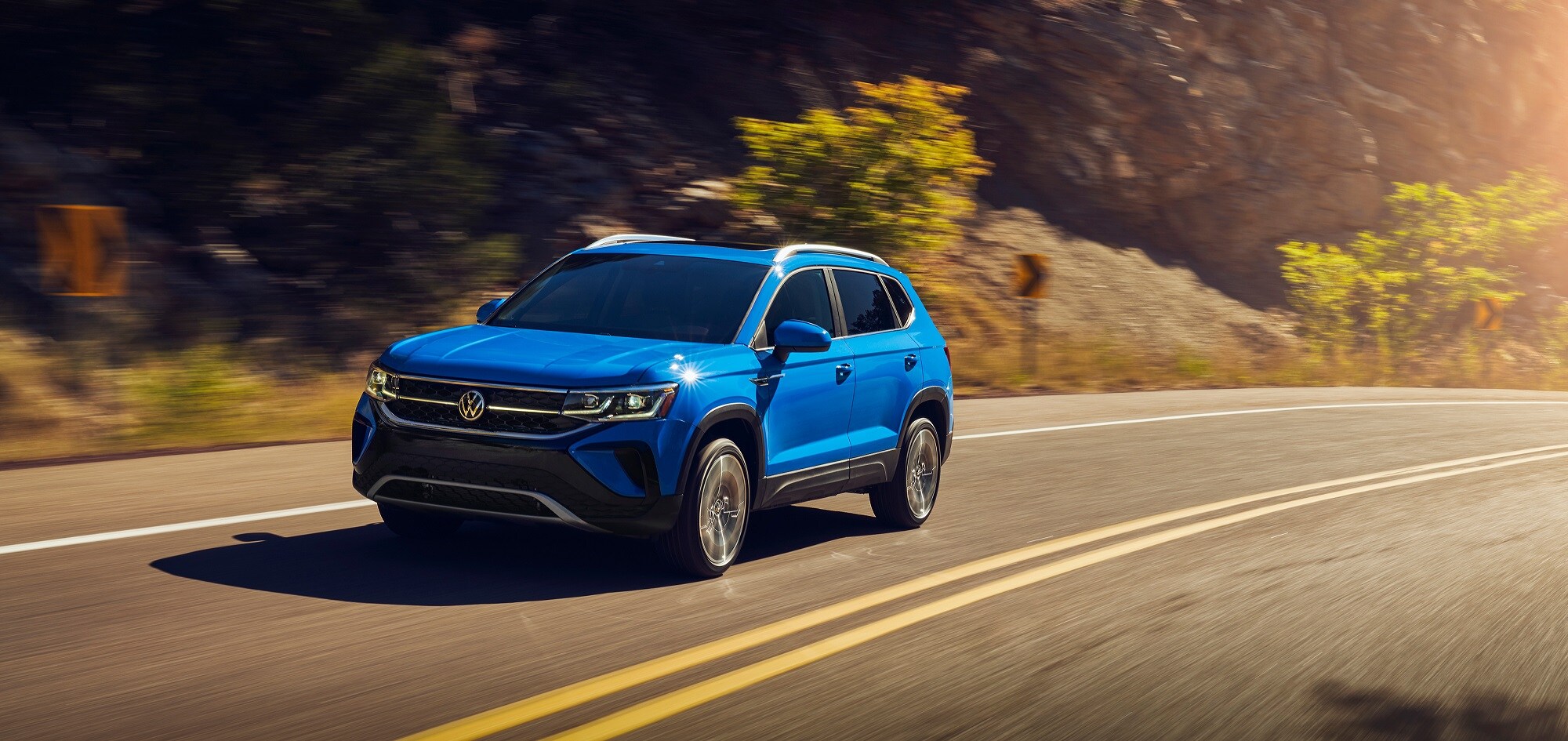 2022-Volkswagen-Taos-SEL-SUV-Turnersville-NJ.jpg