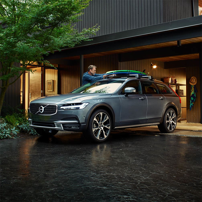 2018 Volvo V90 Cross Country