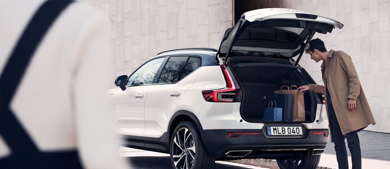 XC40 Loading and Unloading
