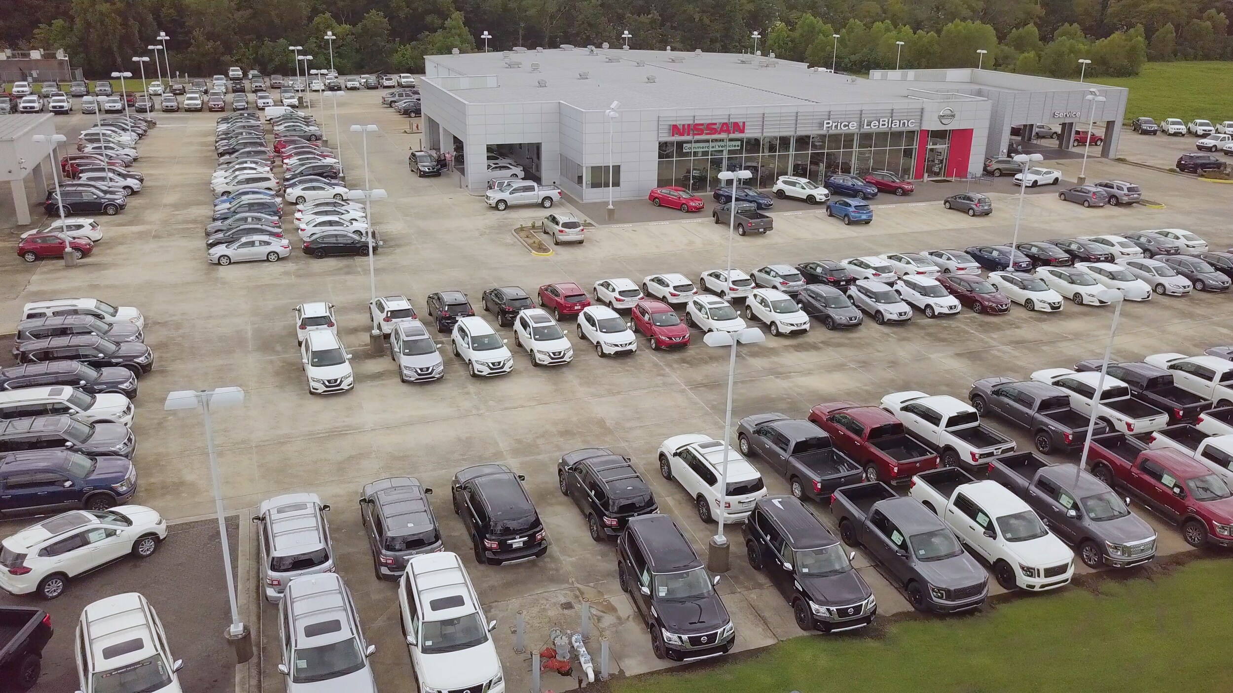 Used Car Lot in Gonzales LA