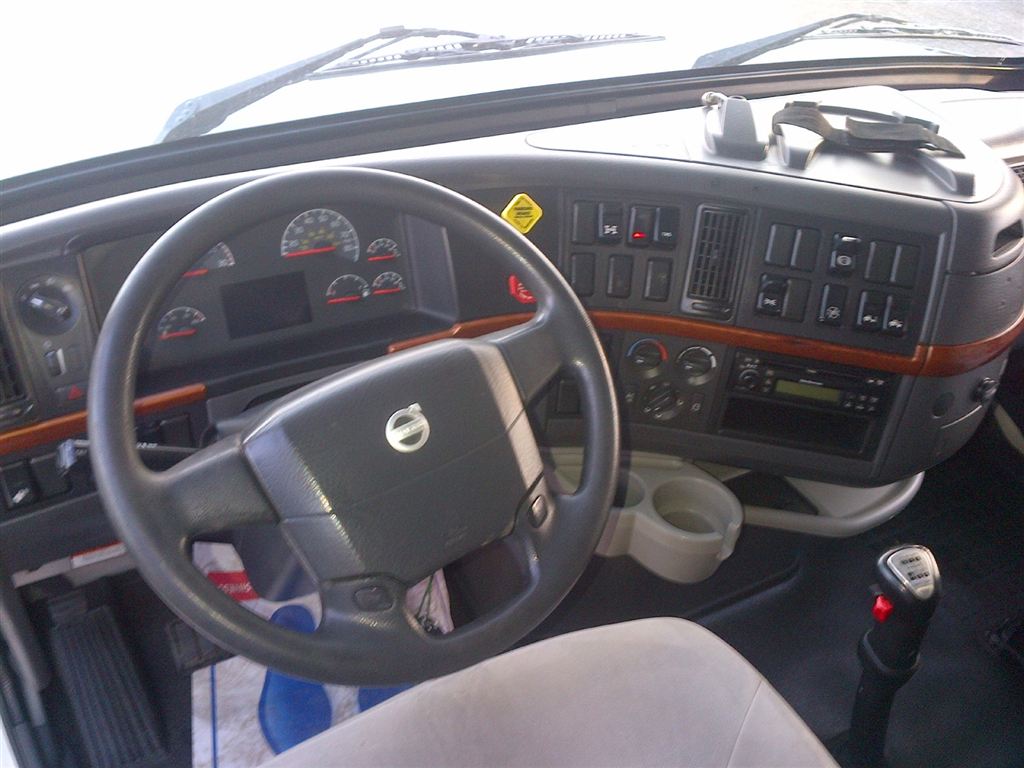 Volvo 670 Truck