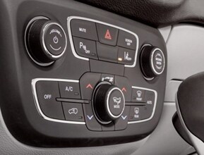 DUAL-ZONE AUTOMATIC TEMPERATURE CONTROL