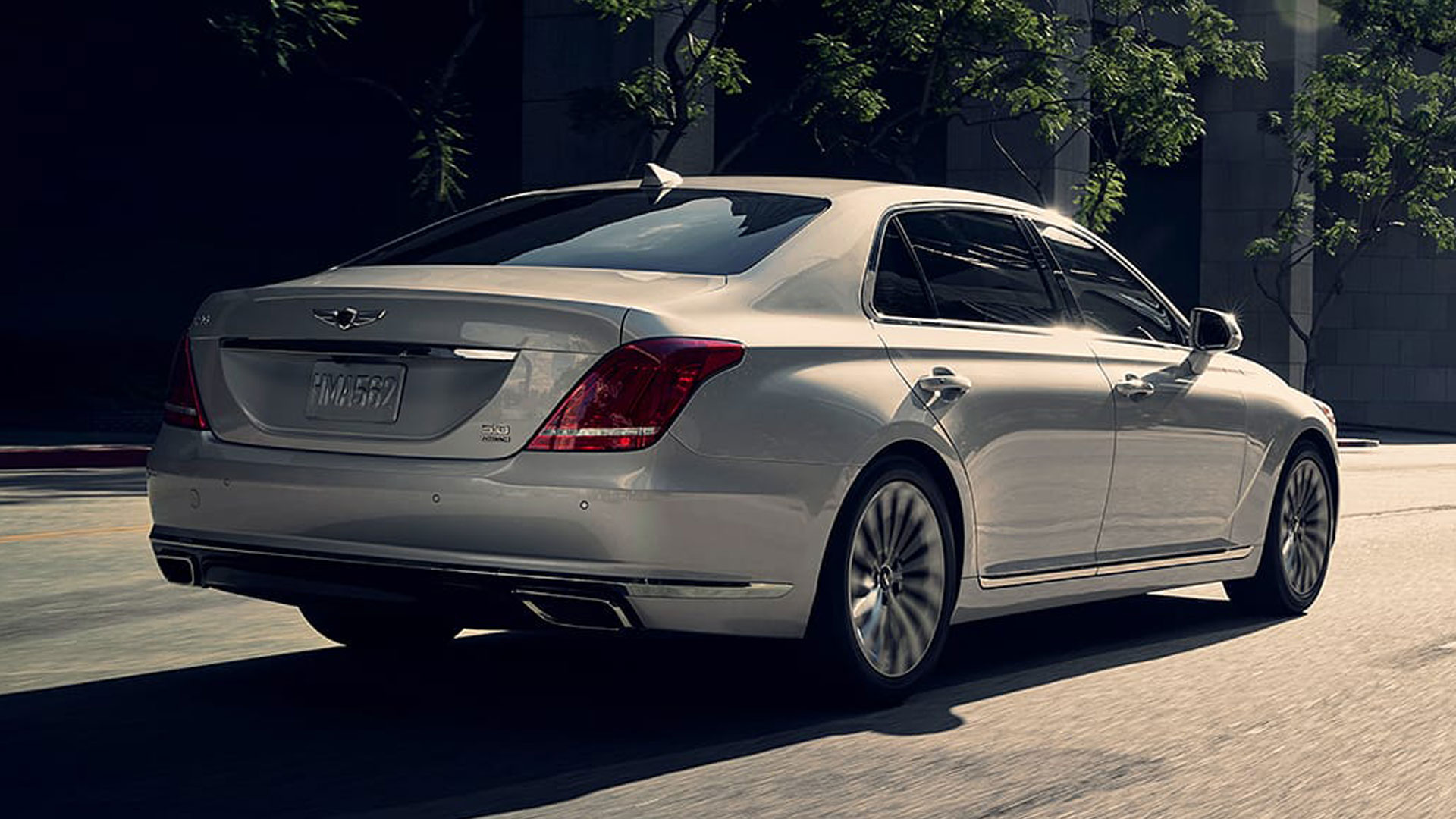 2019 Genesis G90 vs 2019 Lincoln Continental: Trims