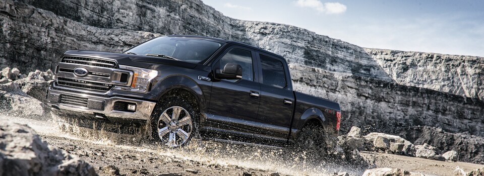 2018-Ford-F150-Lariat-CrewCab-Truck-L02.png