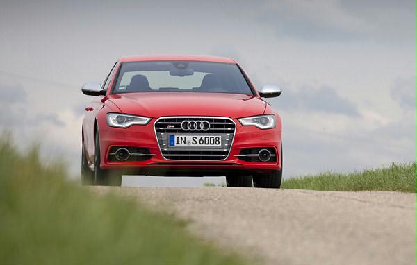 2013 S6 on mountain road - 11