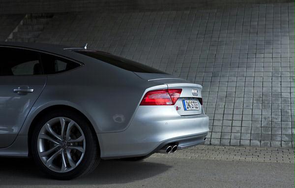 2013 S7 Rear - 2