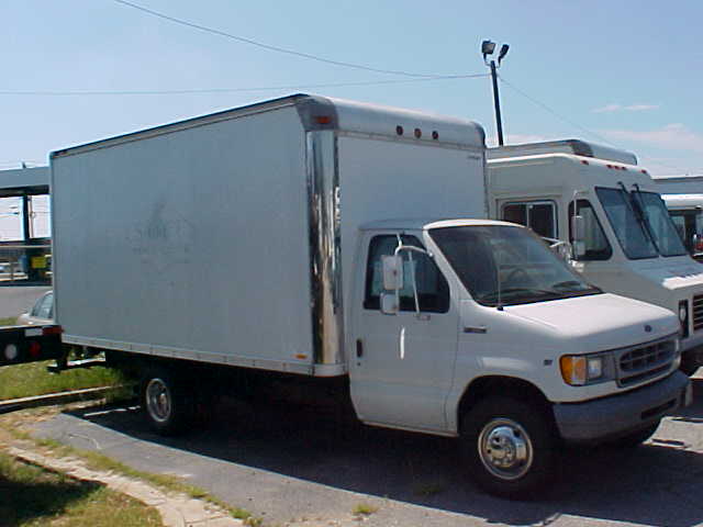 1998 Ford Econoline Comm. Cutaway Standard