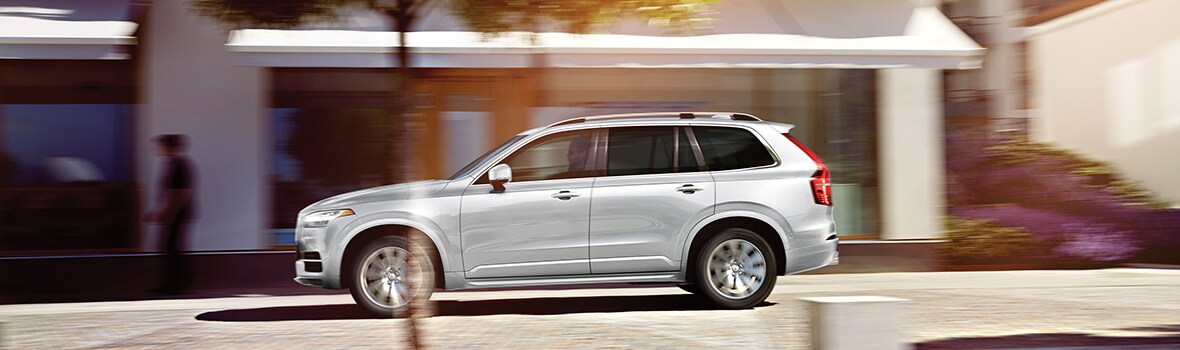 2019-Volvo-XC90-Momentum-T5-SUV-L01.jpg