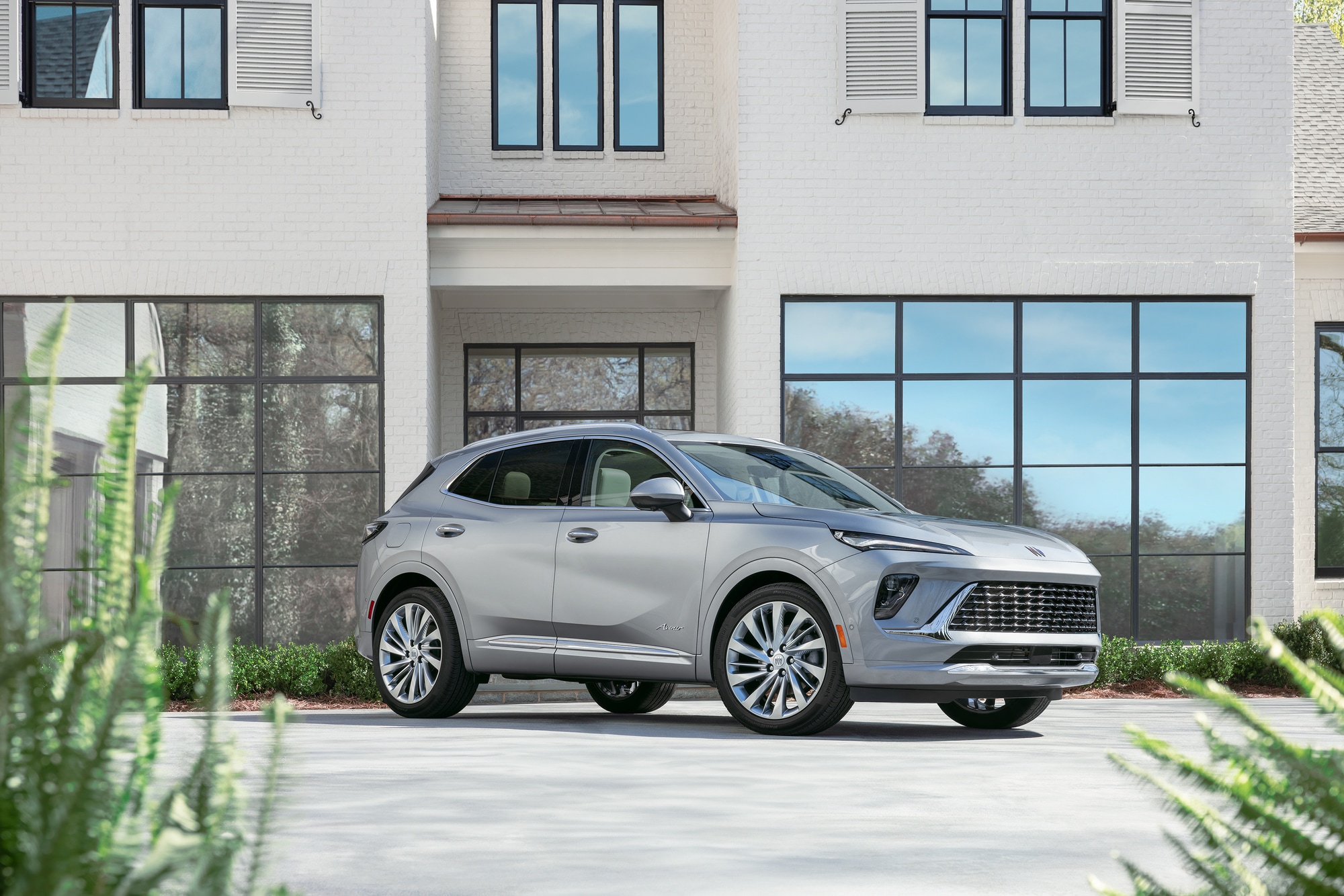 2024-Buick-Envision-Avenir-SUV-L06.jpg