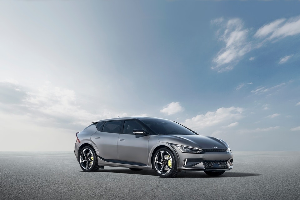 2022-KIA-EV6-GT-SUV-L01.jpeg