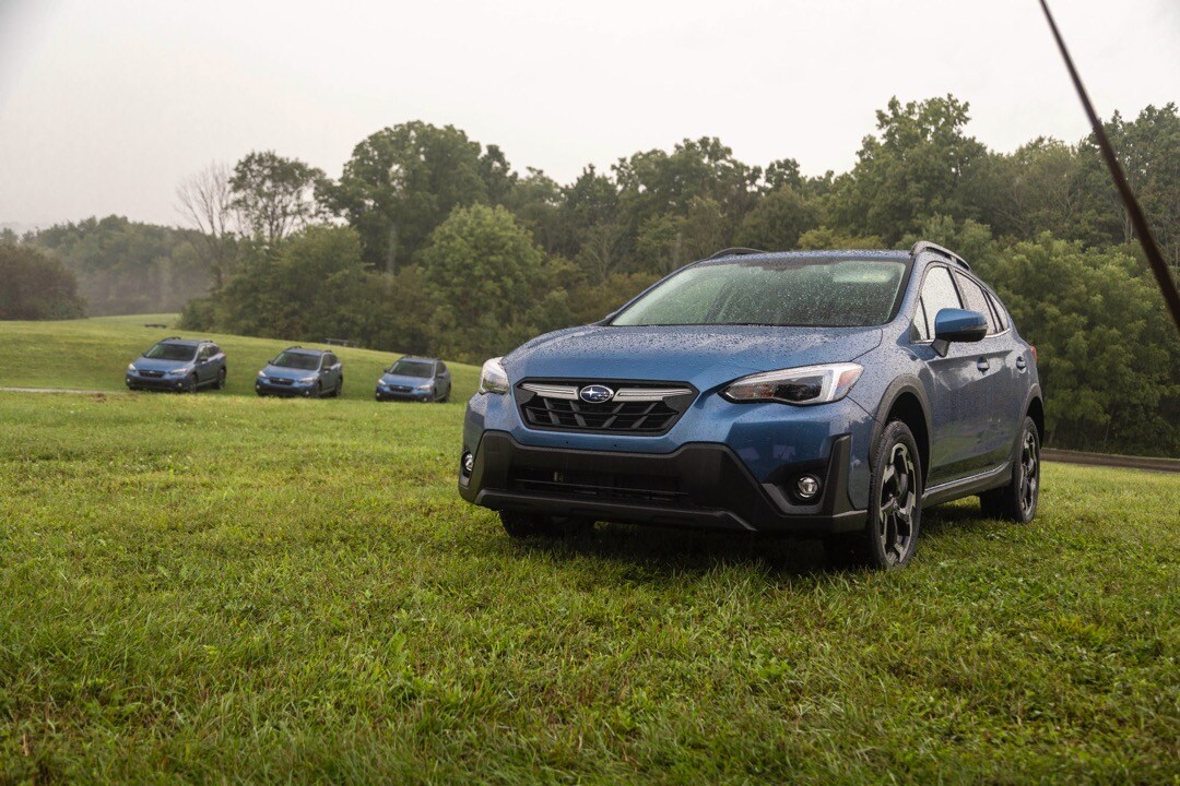 21MY_Crosstrek_Limited_Blue_1.jpg