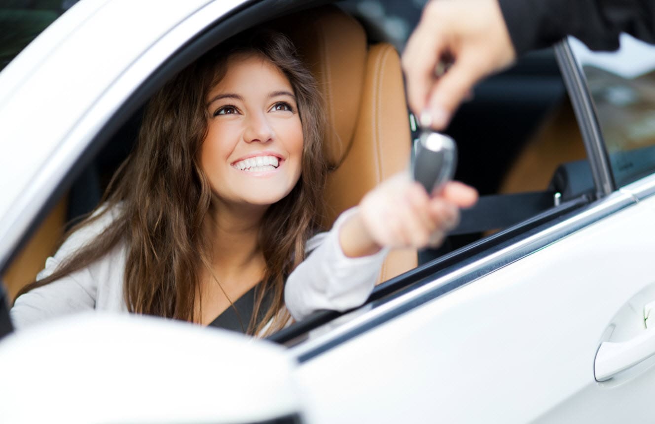 girl recieving key.jpg