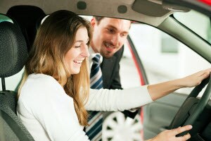 woman_car_dealership.jpg
