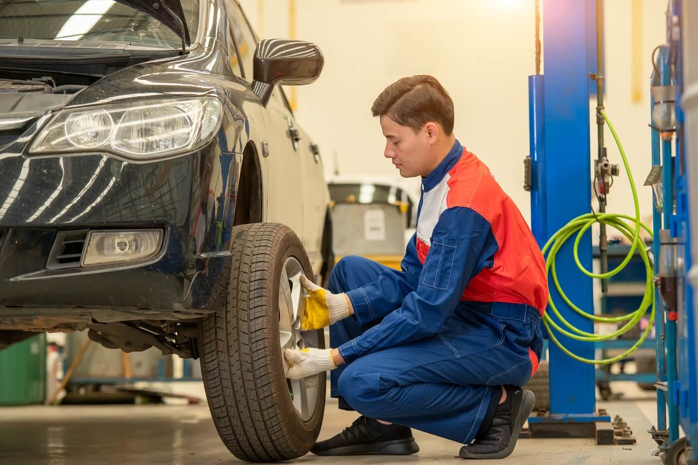 Replacing a tire