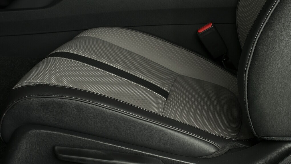 Honda Civic Coupe leather seats