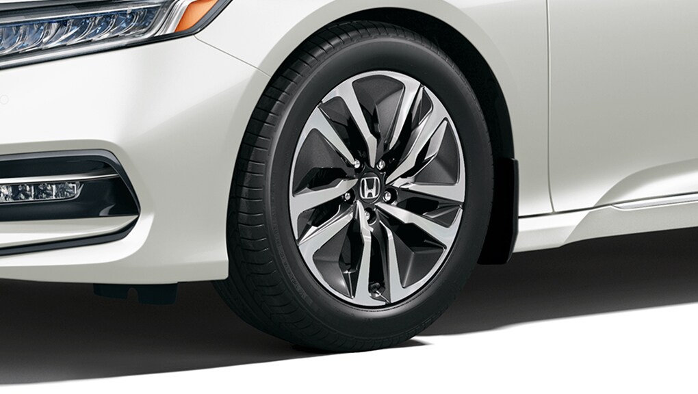 Honda Accord Hybrid Aluminum alloy wheels
