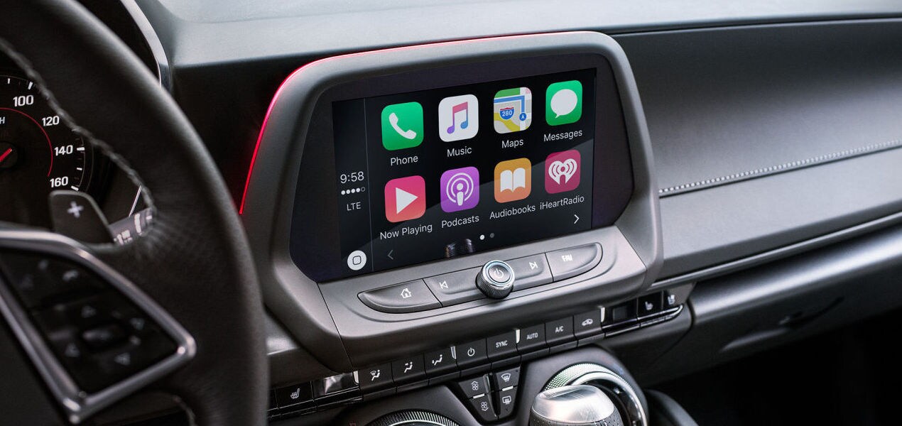 camaro-technology.jpg 2018 Chevrolet Camaro Display