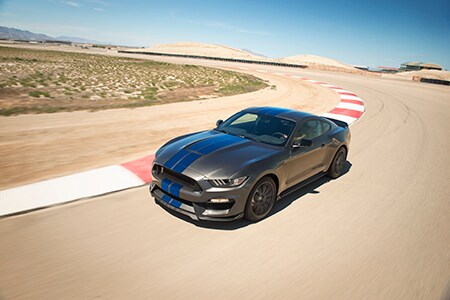 2017_Ford_Mustang_gray.jpg 2017 Ford Mustang