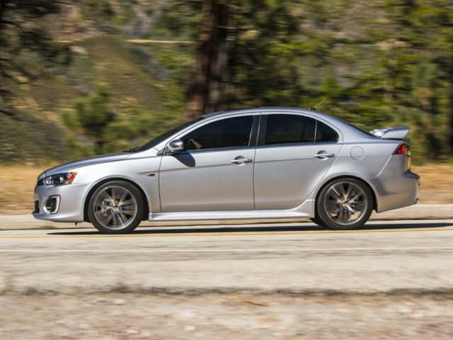 2016_Mitsubishi_Lancer_side.jpg 2016 Mitsubishi Lancer