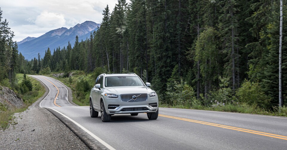 https://pictures.dealer.com/r/redbankvolvovcna/1928/7fbfe2a3a07eab8f8619c1a9da4dcb88x.jpg