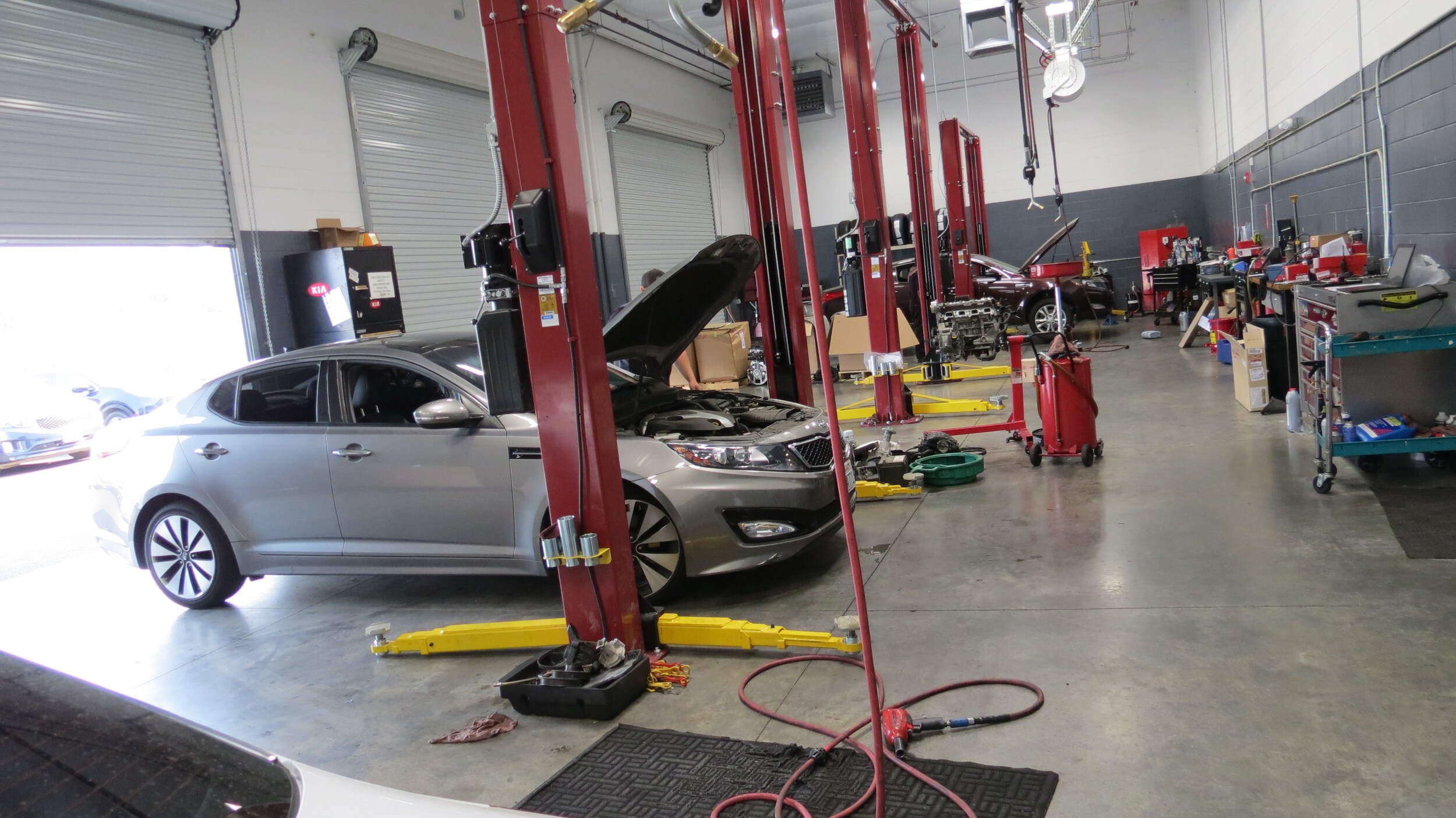 Redding Kia Service Bays