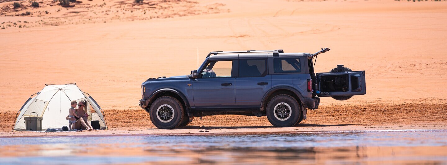 2026-Ford-Bronco-Badlands-4Door-SUV-L01-1440x533.jpeg